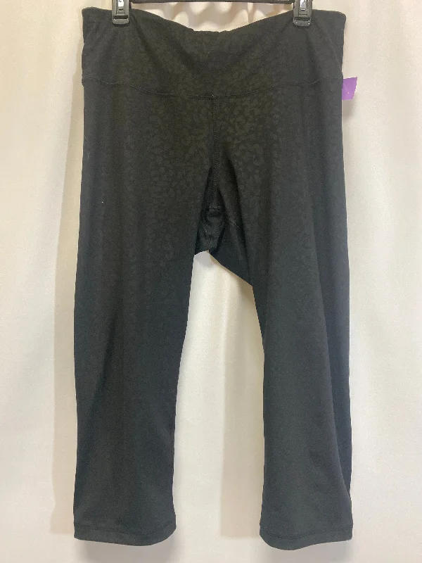 Black Athletic Capris Old Navy, Size Xl