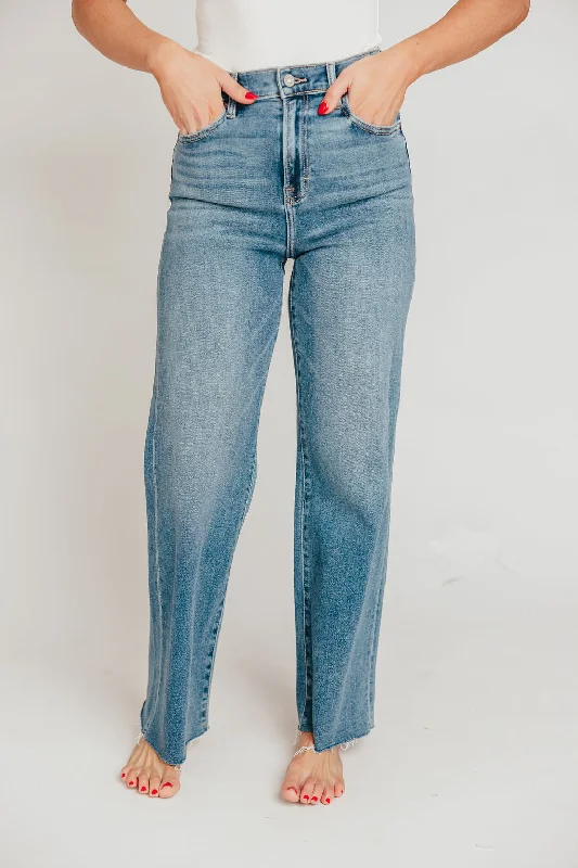 Logan High Waisted Dad Jean in Medium Wash