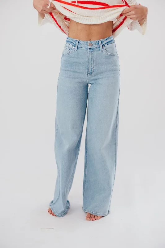 Megan Palazzo-Style Wide Leg Jean in Light Denim