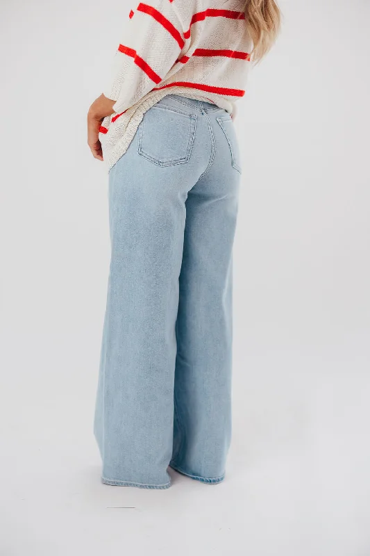 Megan Palazzo-Style Wide Leg Jean in Light Denim