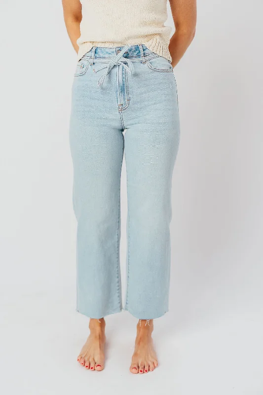 Ella High Rise Jean with Straight Leg in Light Blue - 27