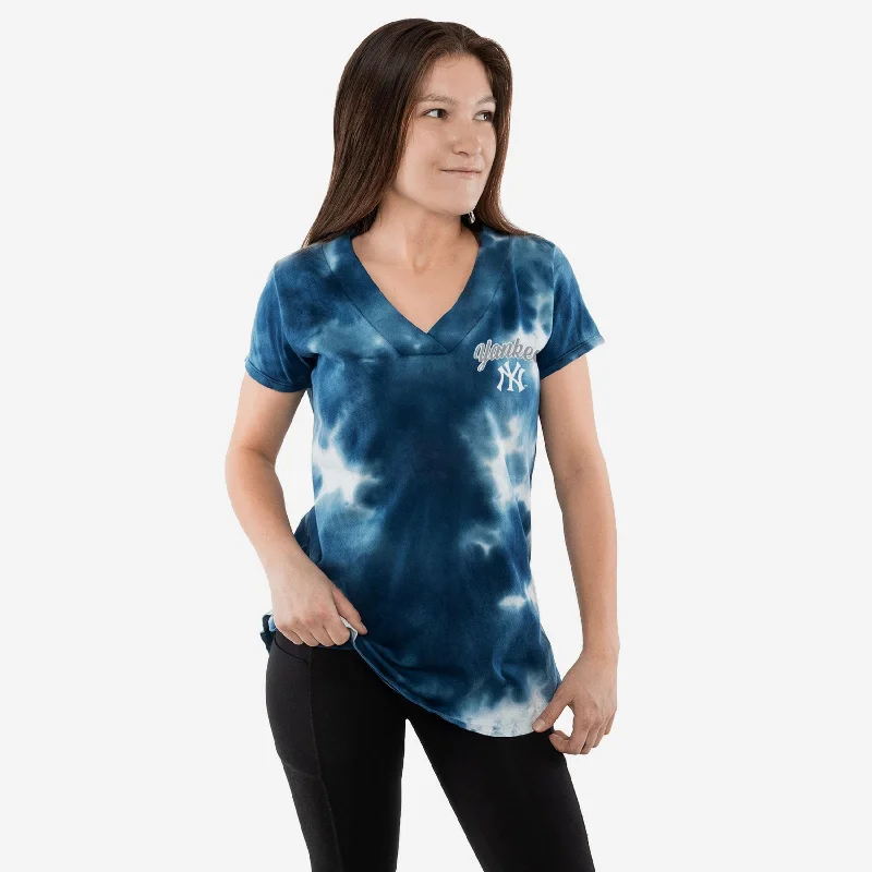 New York Yankees Womens Tie-Dye Rush Oversized T-Shirt