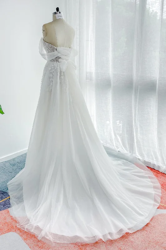 A-Line Court Train Lace Tulle Wedding Dress CW3155