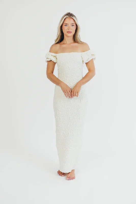 Madden Textured Maxi Dress in Ivory - Bump Friendly