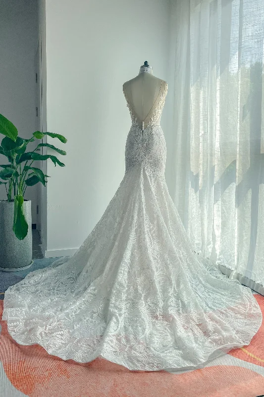 Trumpet-Mermaid Chapel Train Lace Tulle Wedding Dress CW3145